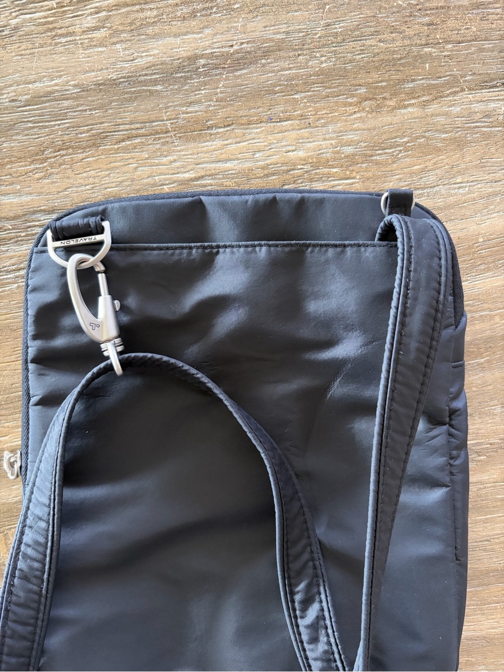 Travelon RFID Anti-Theft Slim Crossbody Travel Bag Purse Organization Black - Picture 7 of 16